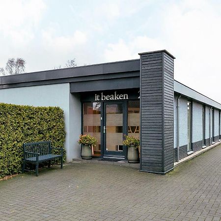 Sfeervol 6 Persoons Appartement - Van Alle Gemakken Voorzien! Bakkeveen エクステリア 写真