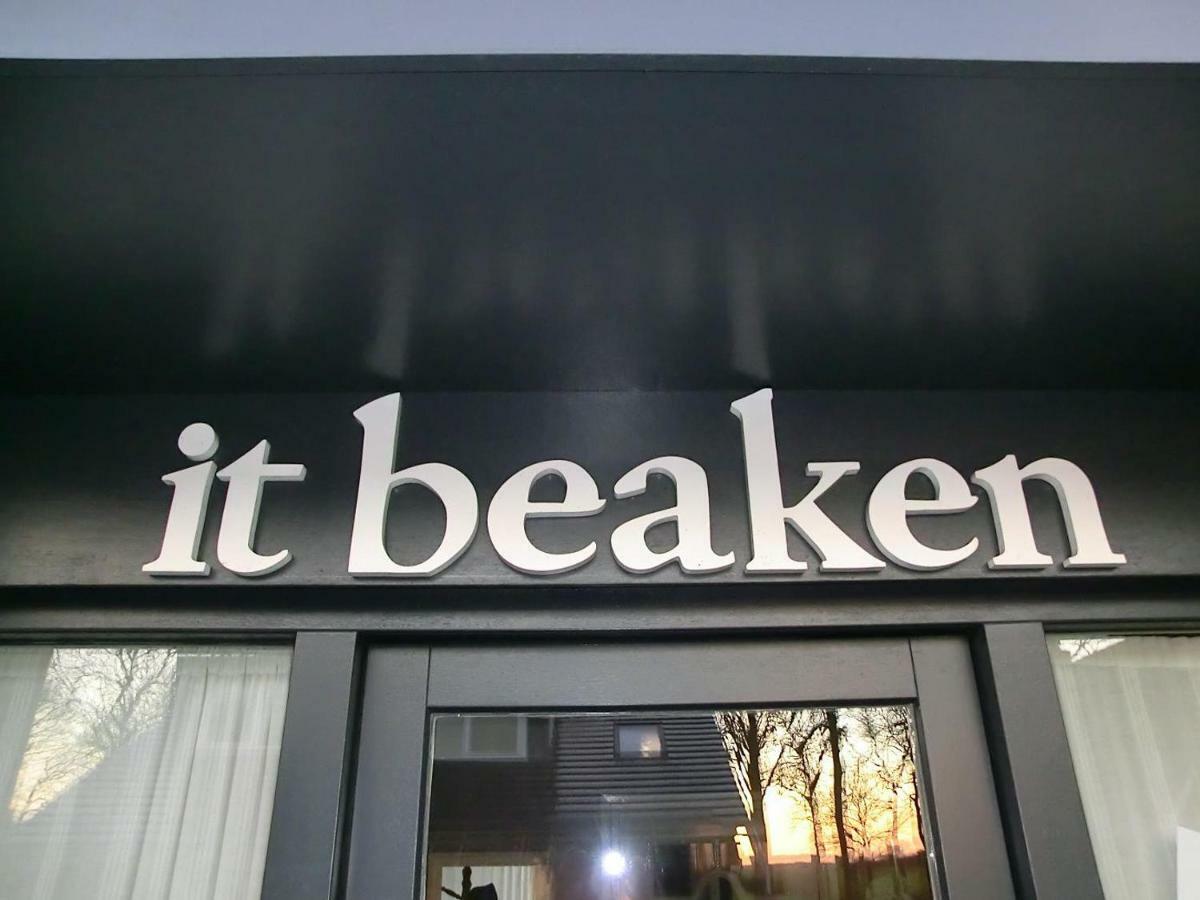 Sfeervol 6 Persoons Appartement - Van Alle Gemakken Voorzien! Bakkeveen エクステリア 写真