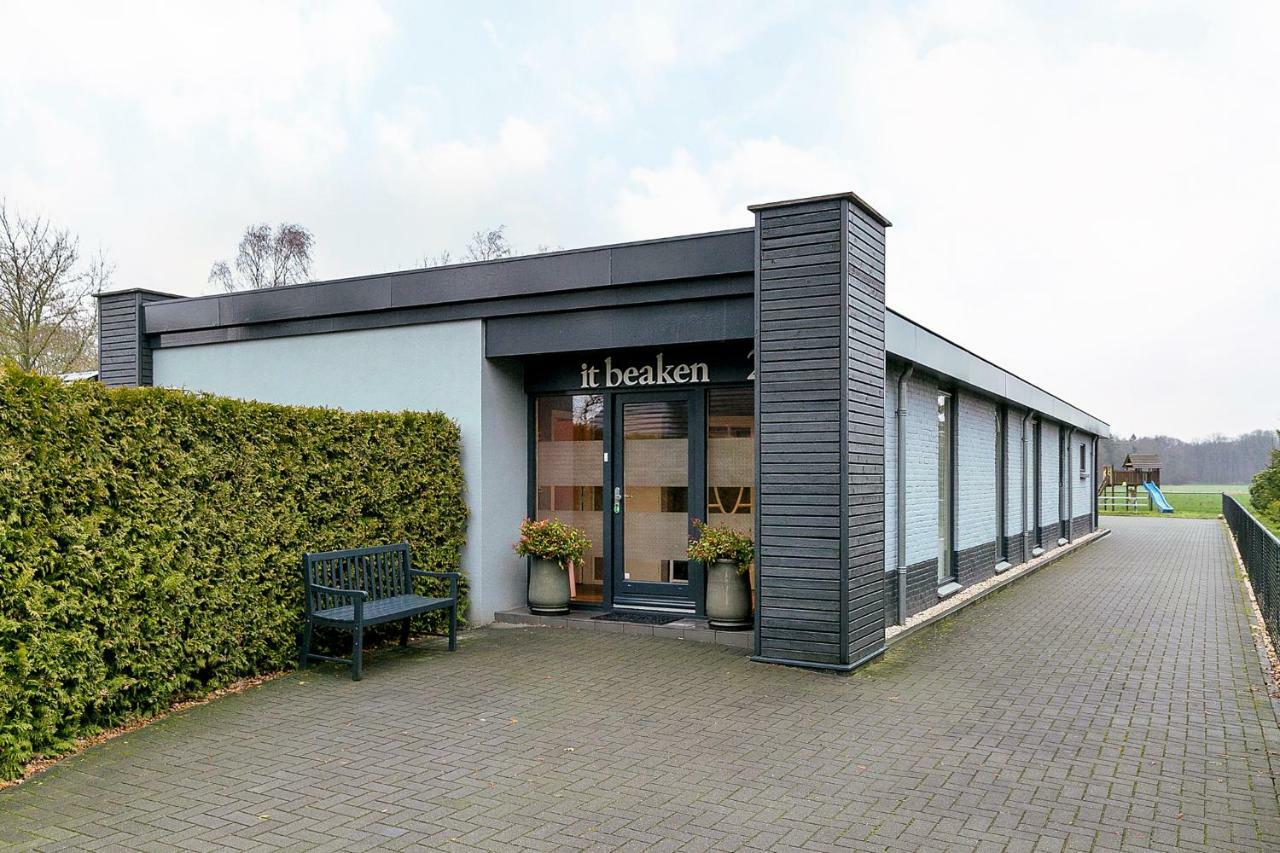 Sfeervol 6 Persoons Appartement - Van Alle Gemakken Voorzien! Bakkeveen エクステリア 写真